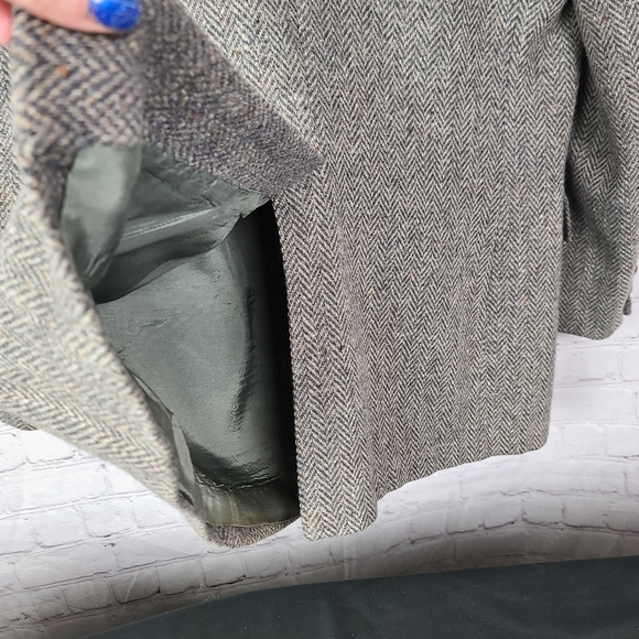 Levi's Tailored Classic's Blazer/ Coat Grays and Brown's. 44R - Picture 5 of 15